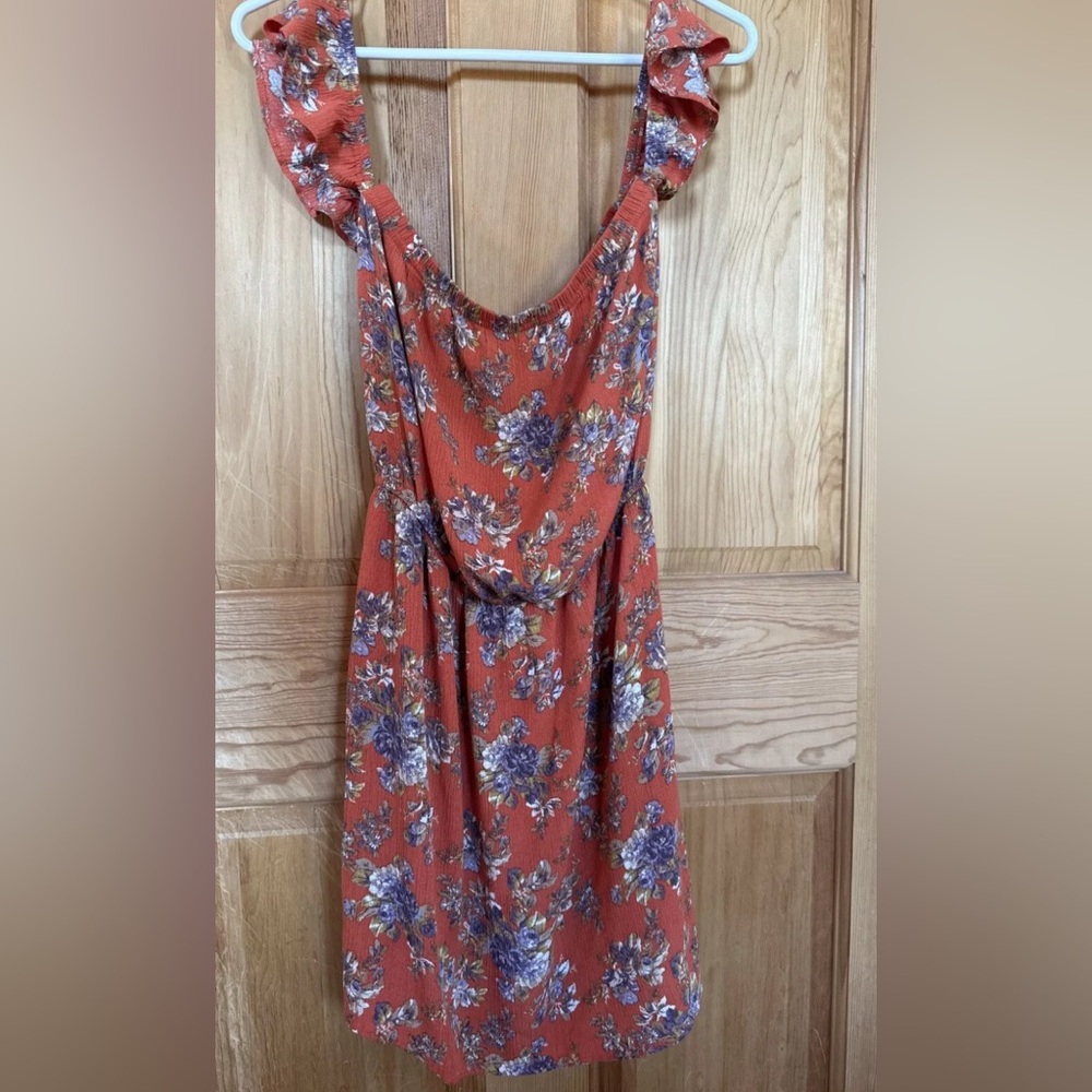 American Eagle off shoulder dress with pockets. Size small